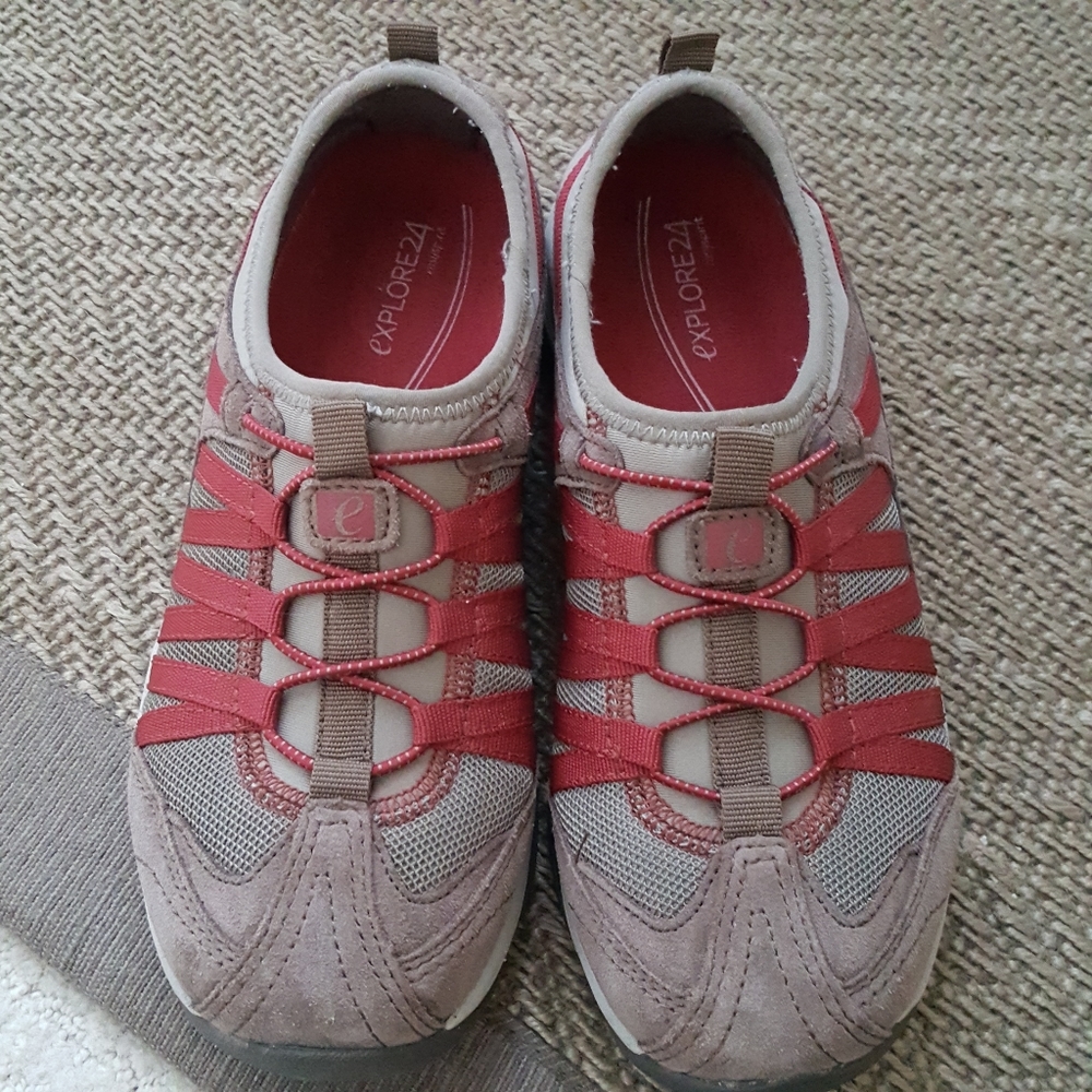 Easy Spirit Explore 24 shoes sz 6 1/2,almost new